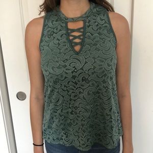 sleeveless lace top